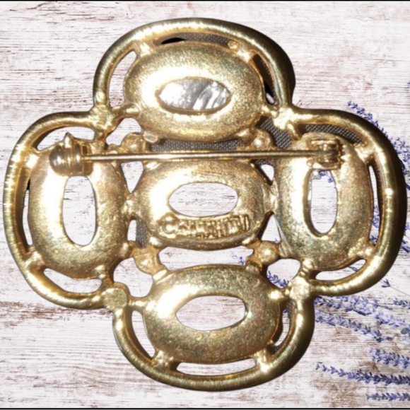 Vintage Sarah Coventry Lapel Pin Crystal Rhinestone Brooch - Picture 2 of 4